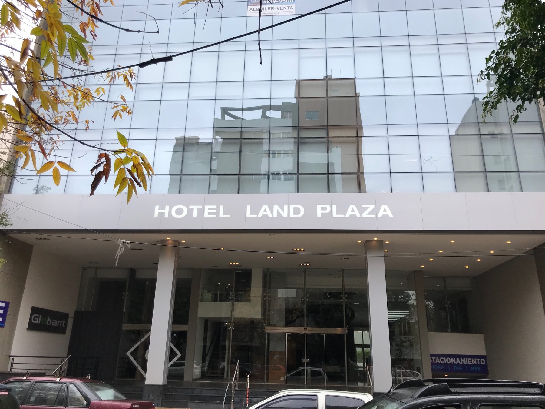 Curtain wall reflectante
